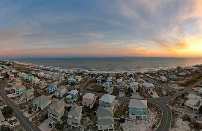 3,700 Snowbird Special With Hot Tub And Golf Cart Holiday home Gulf Shores