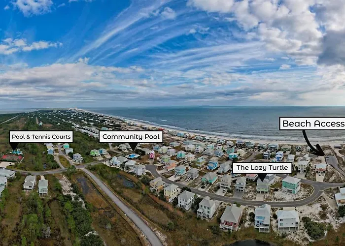3,700 Snowbird Special With Hot Tub And Golf Cart Holiday home