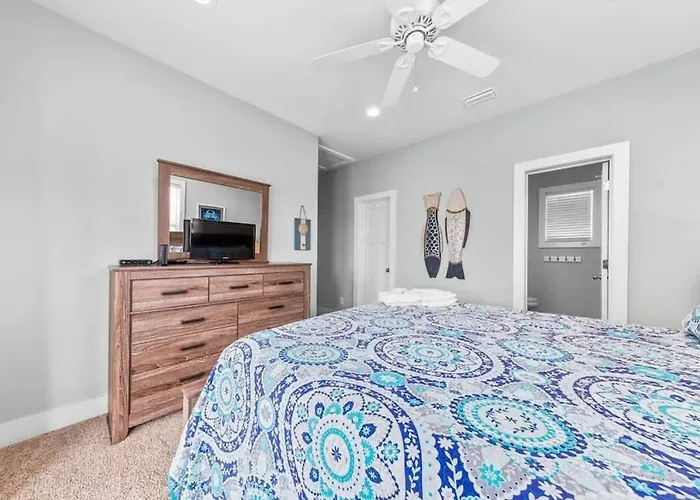 3,700 Snowbird Special With Hot Tub And Golf Cart Gulf Shores