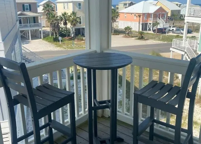 3,700 Snowbird Special With Hot Tub And Golf Cart Holiday home *