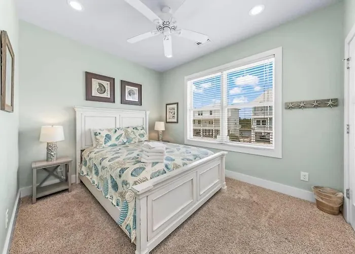 3,700 Snowbird Special With Hot Tub And Golf Cart Holiday home *