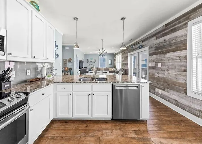 Holiday home 3,700 Snowbird Special With Hot Tub And Golf Cart *