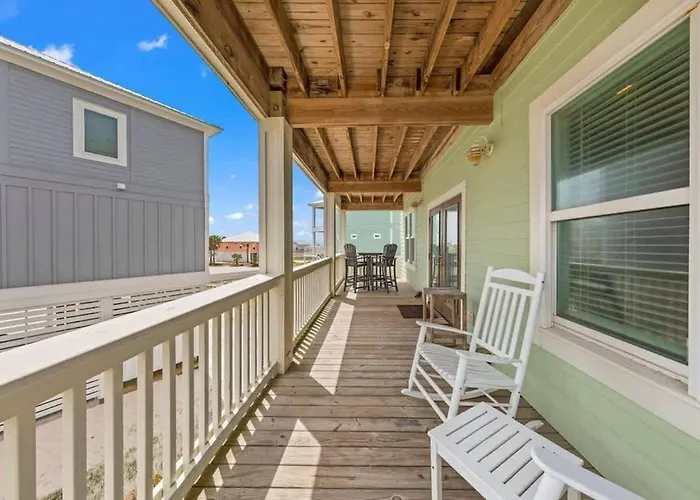 Holiday home 3,700 Snowbird Special With Hot Tub And Golf Cart